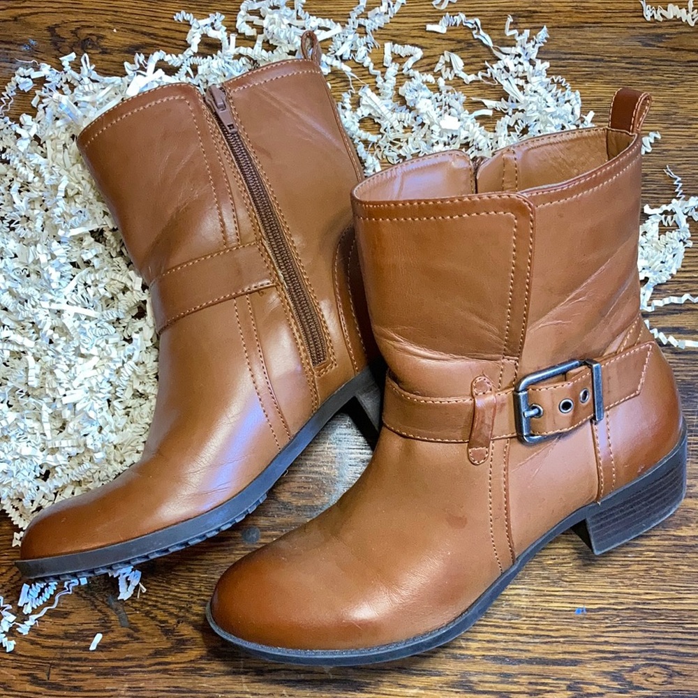 LIKE NEW ankle boots